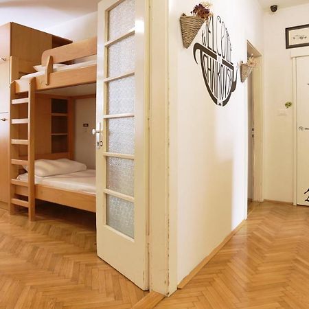 Tchaikovsky Hostel Split Exteriör bild