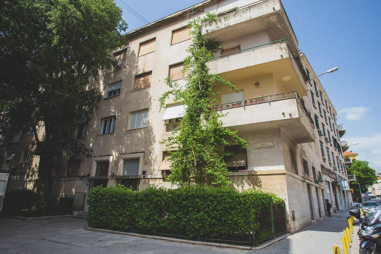 Tchaikovsky Hostel Split Exteriör bild